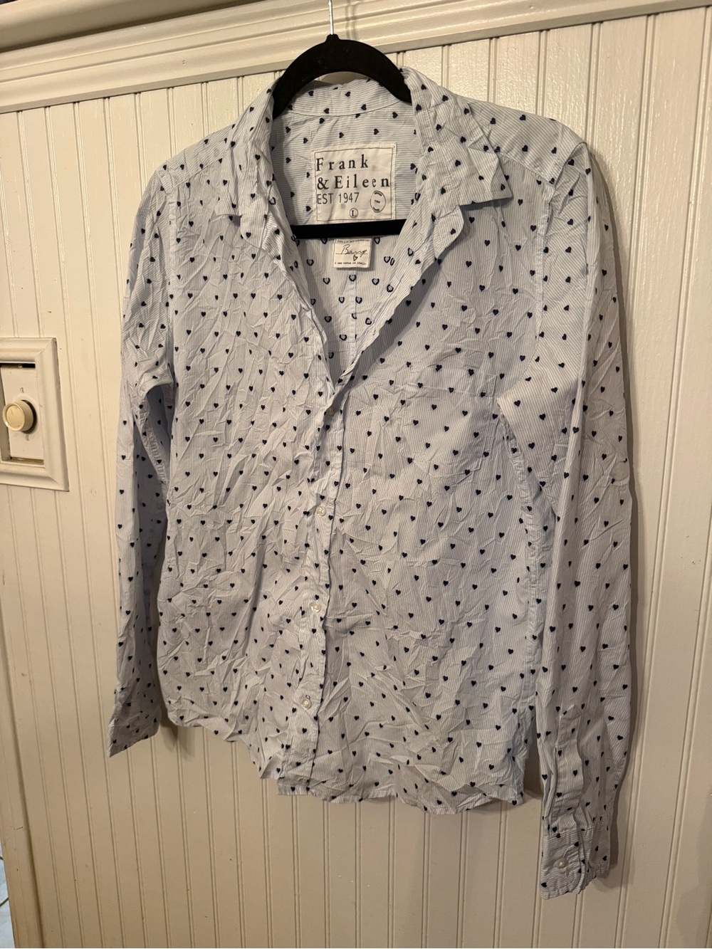Frank & Eileen Barry Crinkle Heart Print Button up Large Blouse